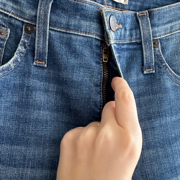 Madewell Distressed Mid-Rise Skinny Blue Cuffed Jeans, Medium Wash, Size 26 - Picture 7 of 16